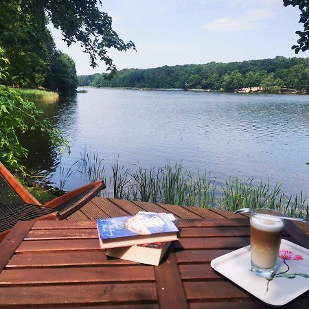 Domek Nad Jeziorem Łąck Eksteriør bilde